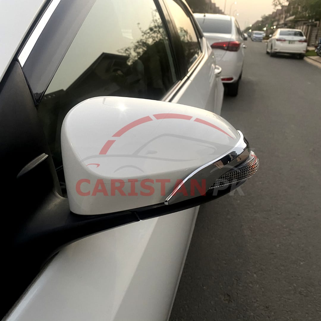 Toyota Yaris Side Mirror Chrome Trim