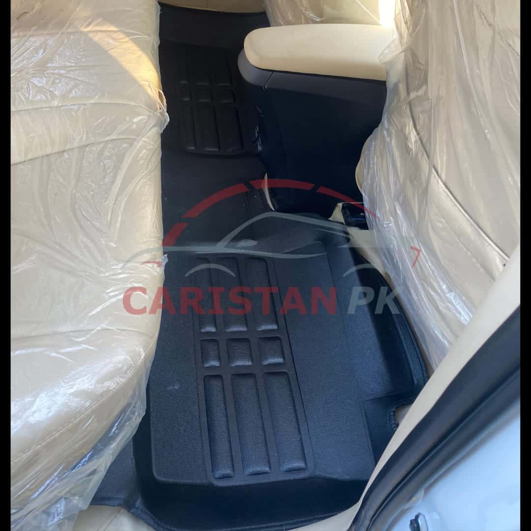 Toyota Yaris 5D Floor Mats Black