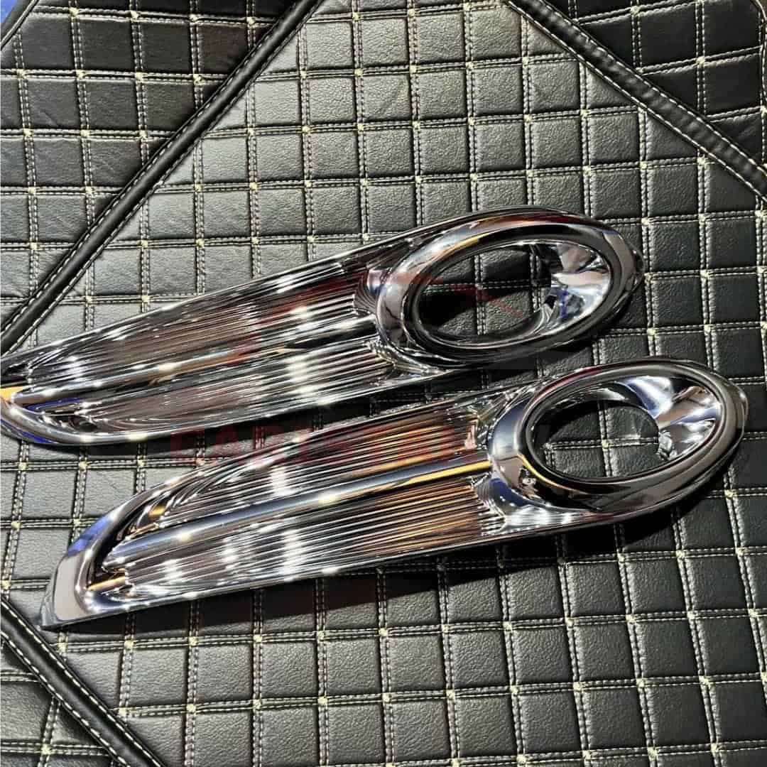 Honda Vezel Front Fog Lamps Chrome Trim