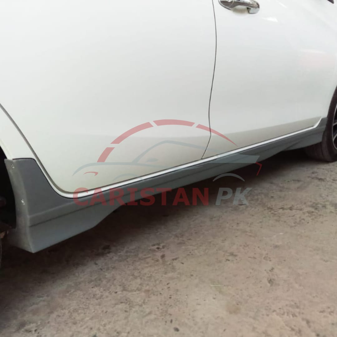 Toyota Yaris Side Skirts Fiber Glass