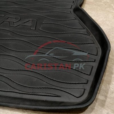 Hyundai Elantra 5D Trunk Mat Black